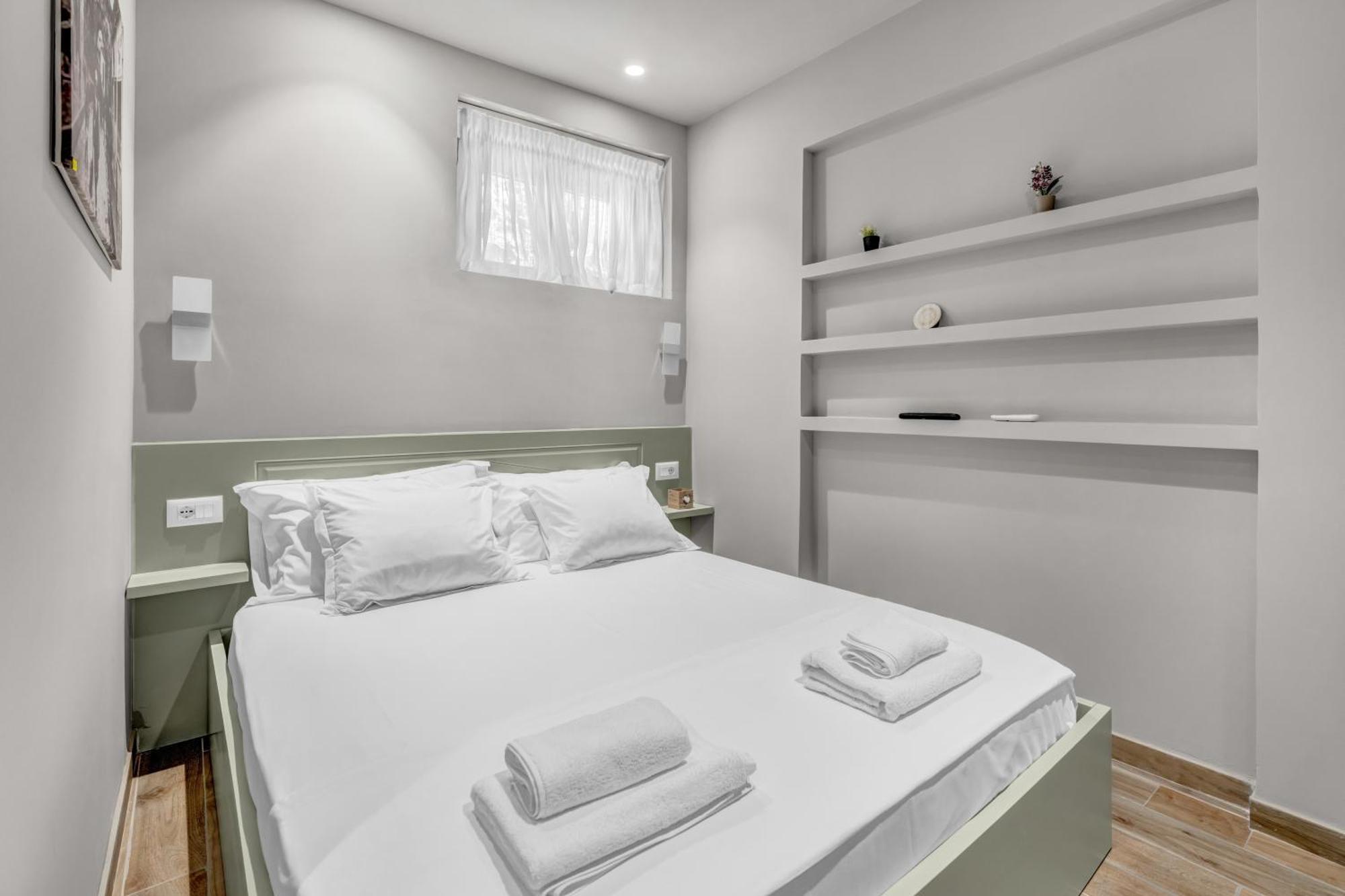 Hotel Zoi A To Remember I Located Inside The Castle Of Elbasan, On A Historic Road Via Egnatia I Homemade Breakfast