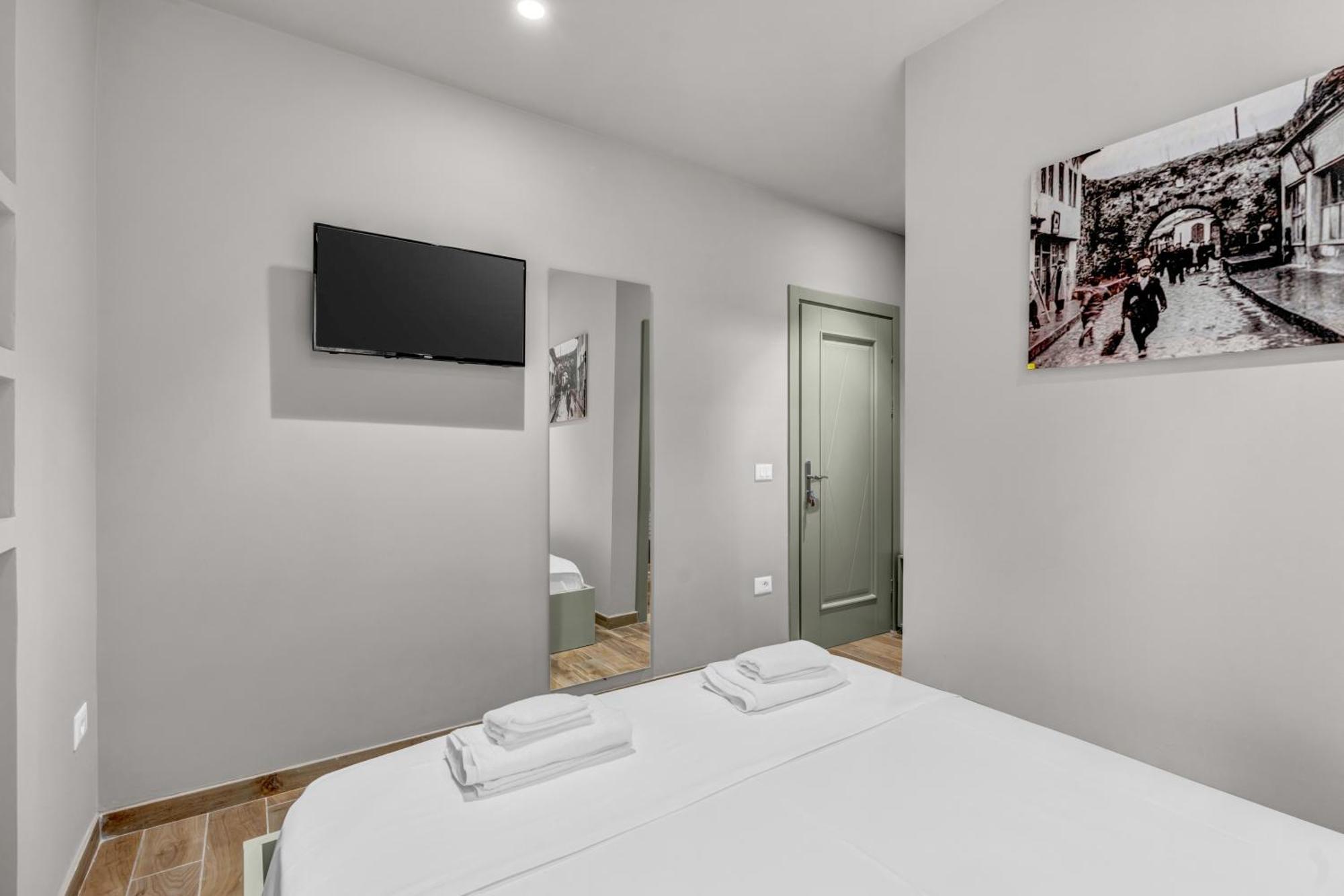 Hotel Zoi A To Remember I Located Inside The Castle Of Elbasan, On A Historic Road Via Egnatia I Homemade Breakfast *